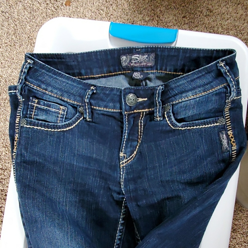 Silver Jeans - Picture 2 of 3